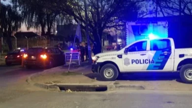 Las autoridades policiales intentan capturar al asesino de Gastón Javier Altamirano.