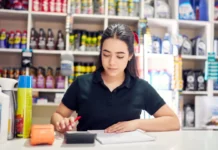 Cuanto cobran los empleados de comercio: sueldos en octubre 2025 con aumento y suma fija