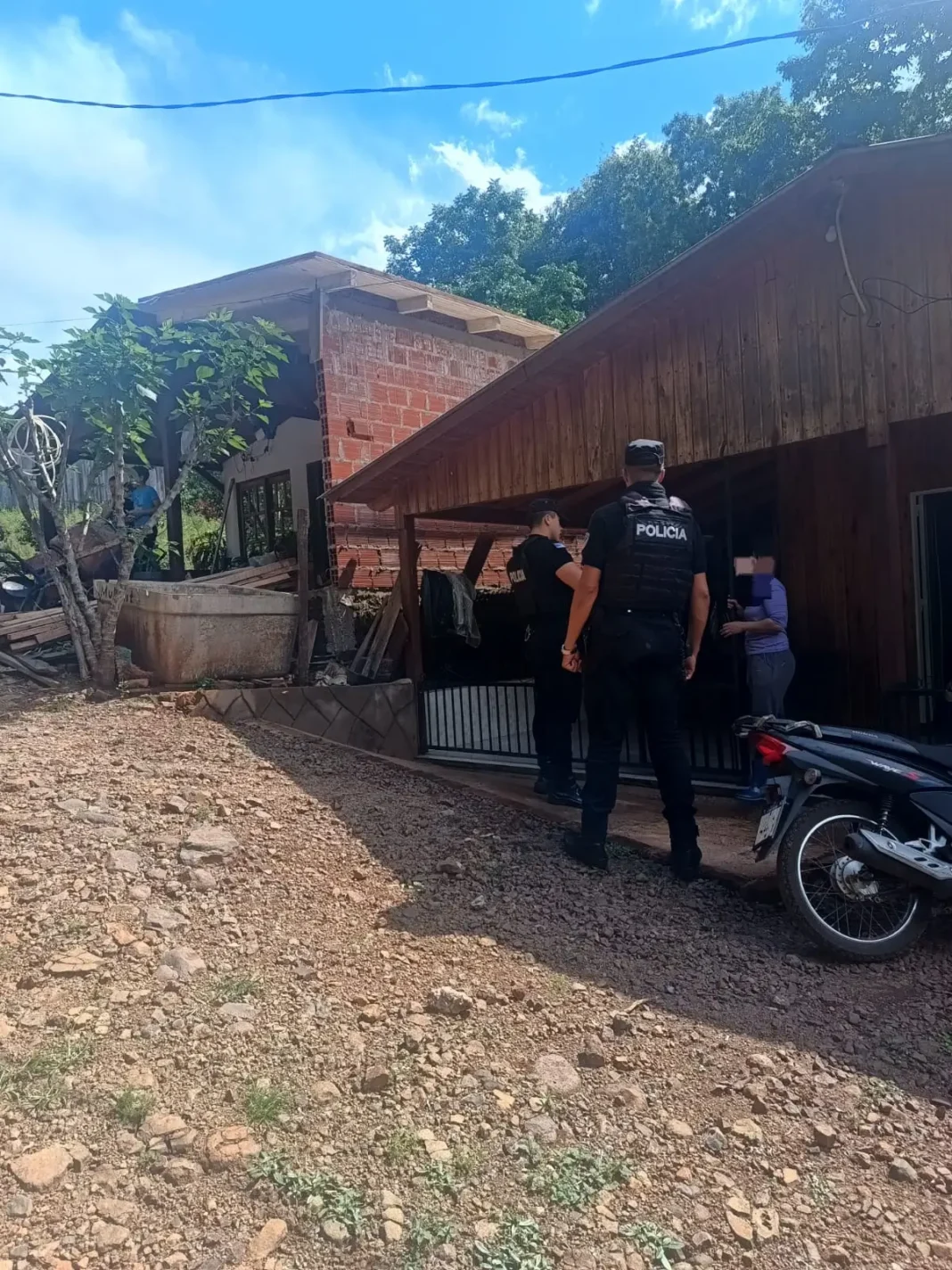 Un hombre falleció tras caer del techo mientras trabajaba en una obra en El Soberbio