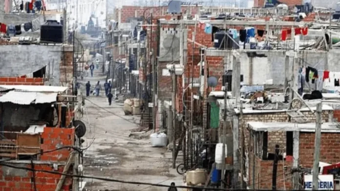 El INDEC informó hoy el índice de pobreza del mes pasado