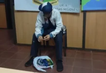 “Tomá tu ropa y arreglate”: madre dejó a su hijo de 15 años en la terminal y se fue con su hija menor