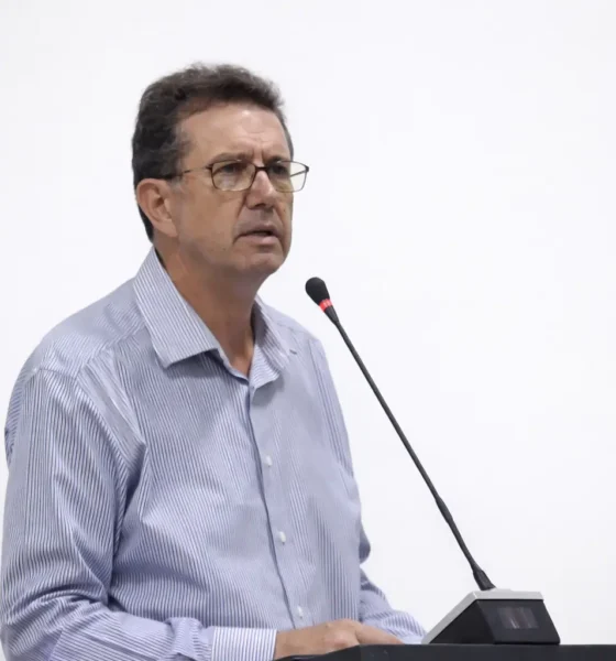 Con anuncios de obras y créditos del FOMDA, Rodríguez inauguró las sesiones del Concejo en San Vicente