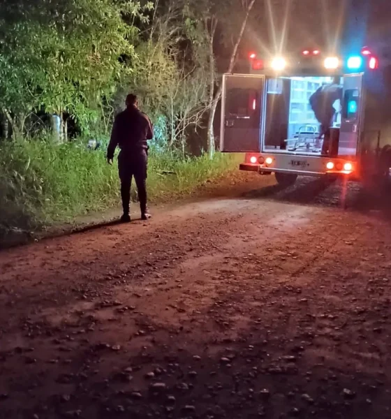Murió un joven bombero tras despistar en moto en Dos de Mayo