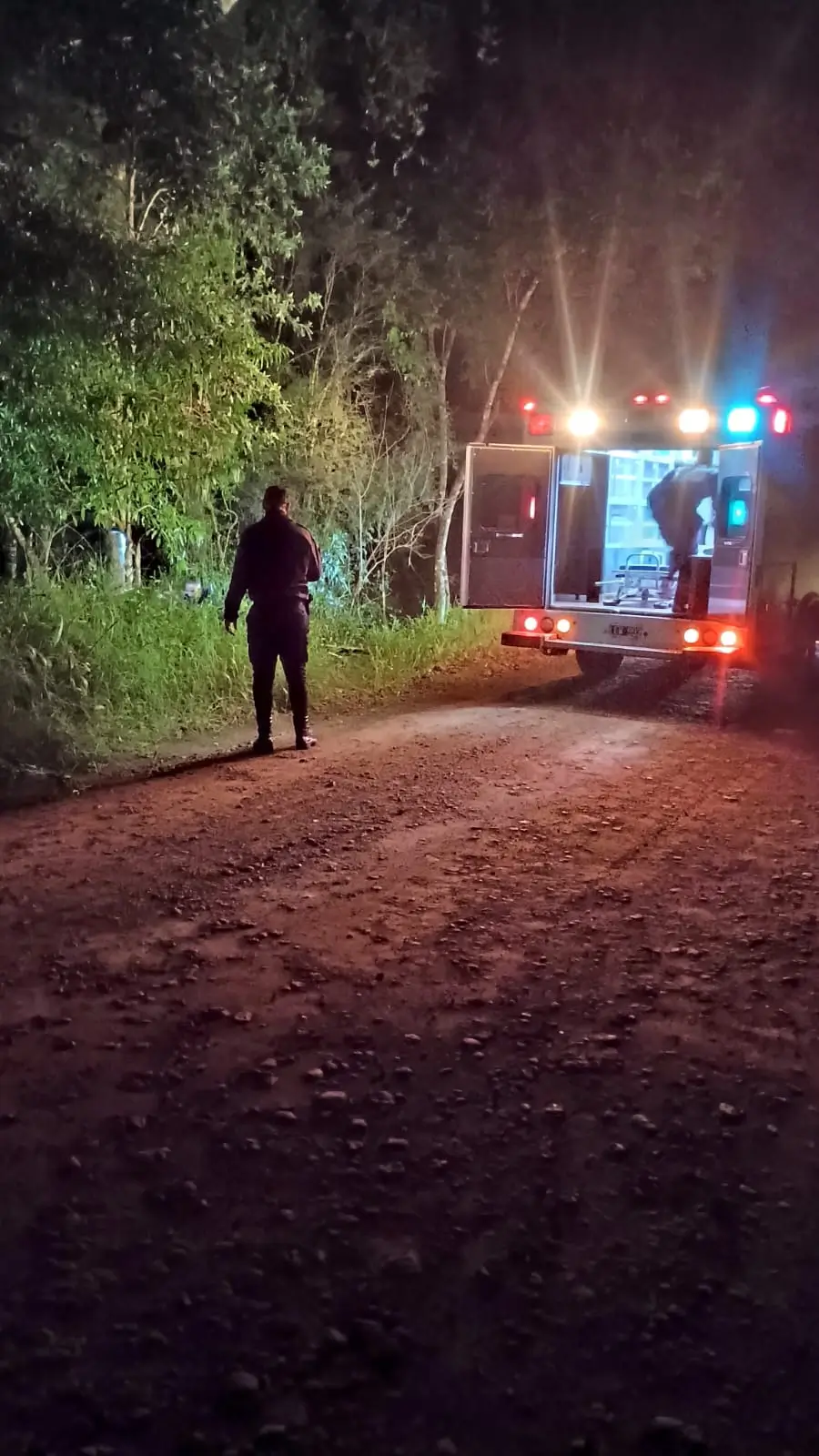 Murió un joven bombero tras despistar en moto en Dos de Mayo