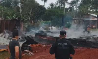 Incendio arrasó una vivienda en Dos de Mayo y una familia se salvó de milagro