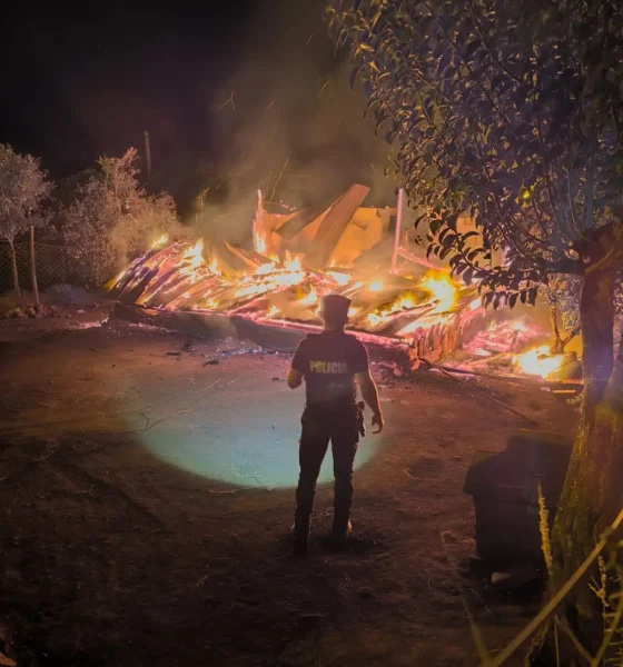Tragedia en Dos de Mayo: una mujer murió en un incendio que destruyó su casa